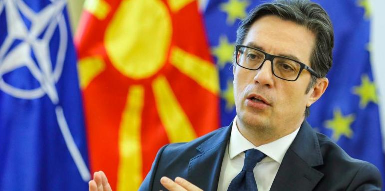 Президентът на РС Македония: България преиначава историята